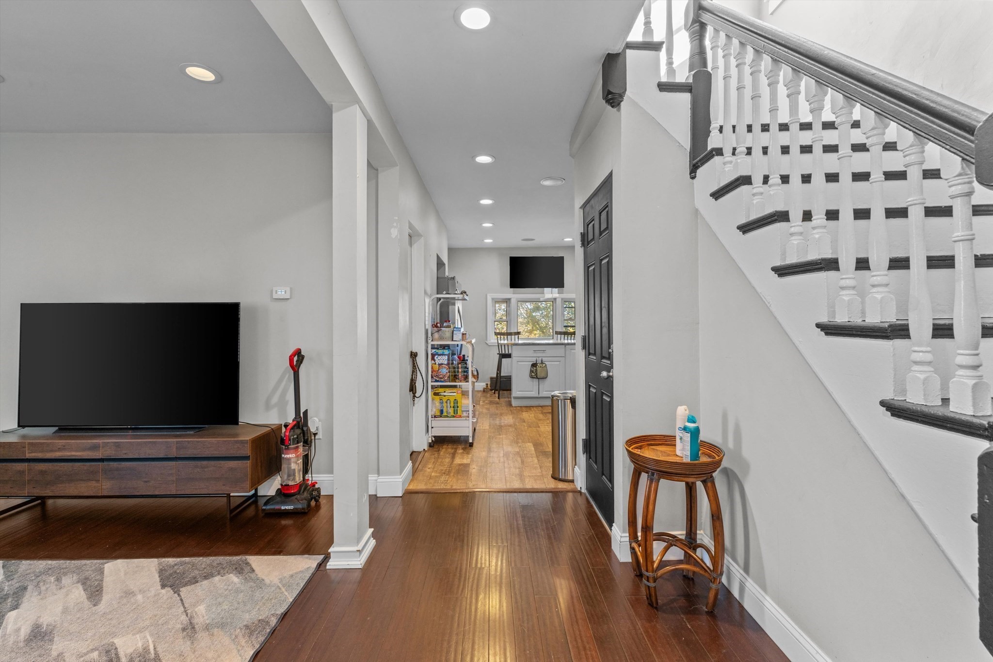 68 Bellingham Ave, Revere, MA 02151