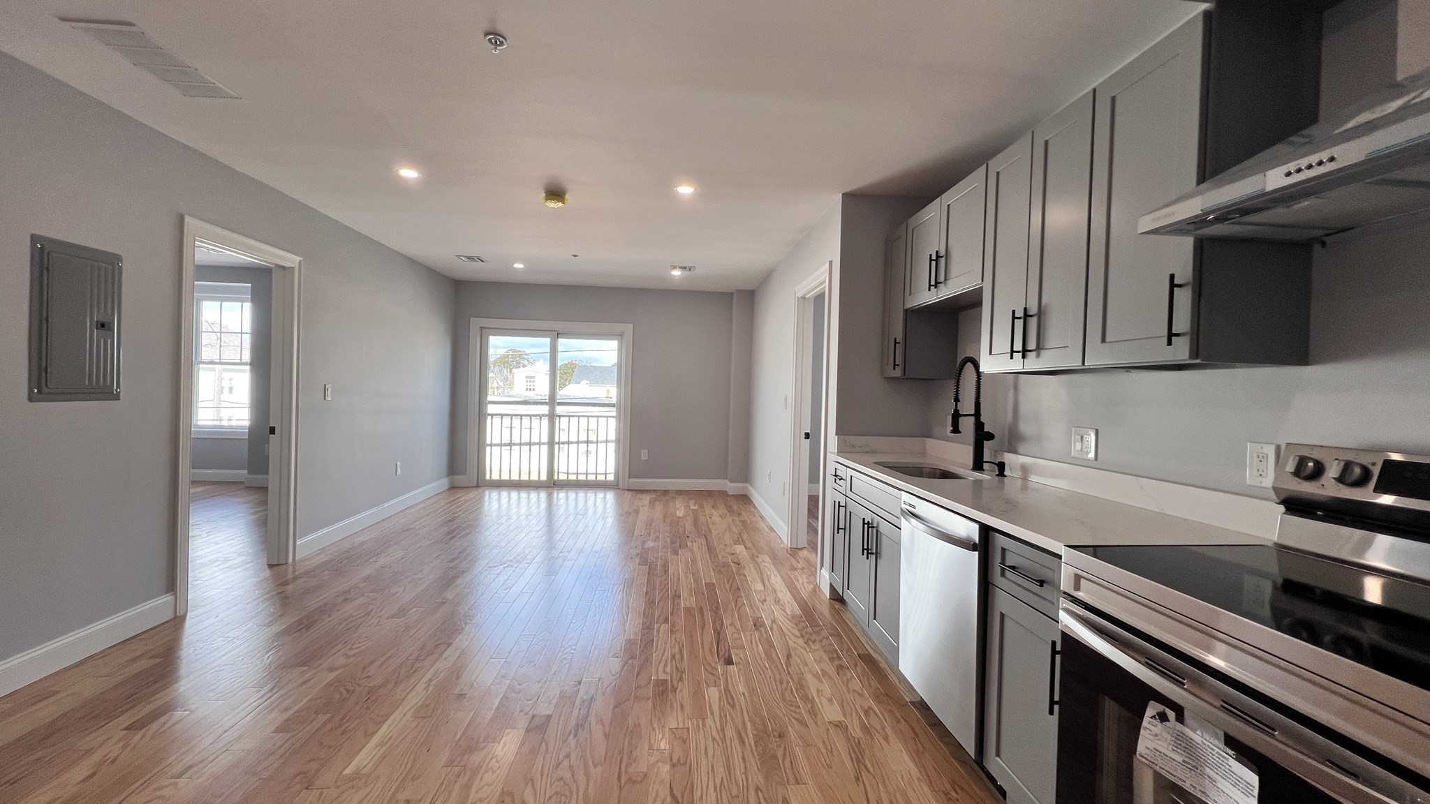 585 Washington St Unit model-1, Quincy, MA 02169 - Image 3