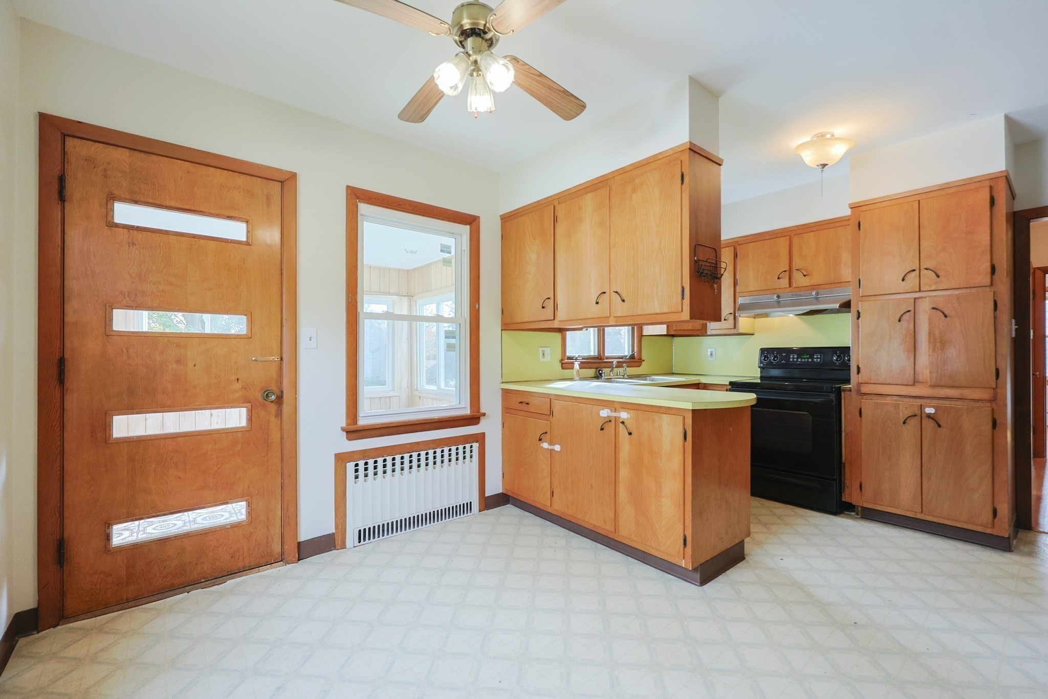 66 Meadow Ln, Somerset, MA 02726 - Image 10