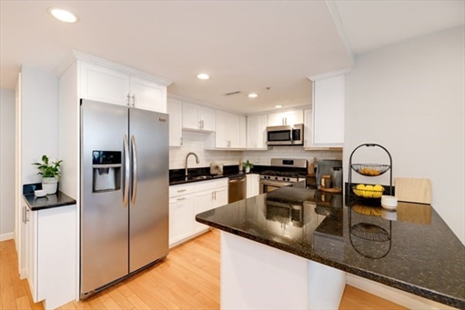 2025 Commonwealth ave.,, Apt 2