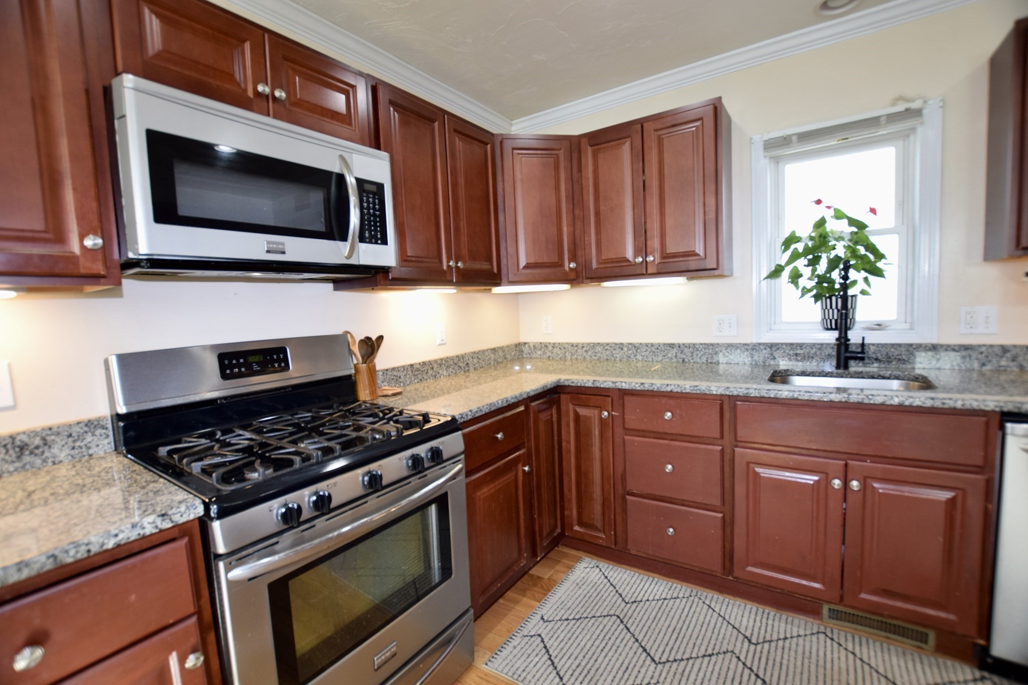 90 E Water Street, Taunton, MA 02780 - Image 12