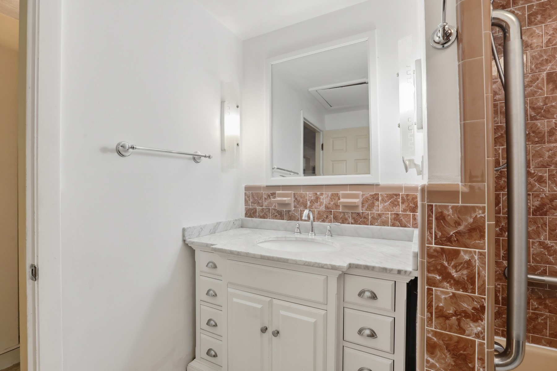 12 Mansfield St, Peabody, MA 01960 - Image 12