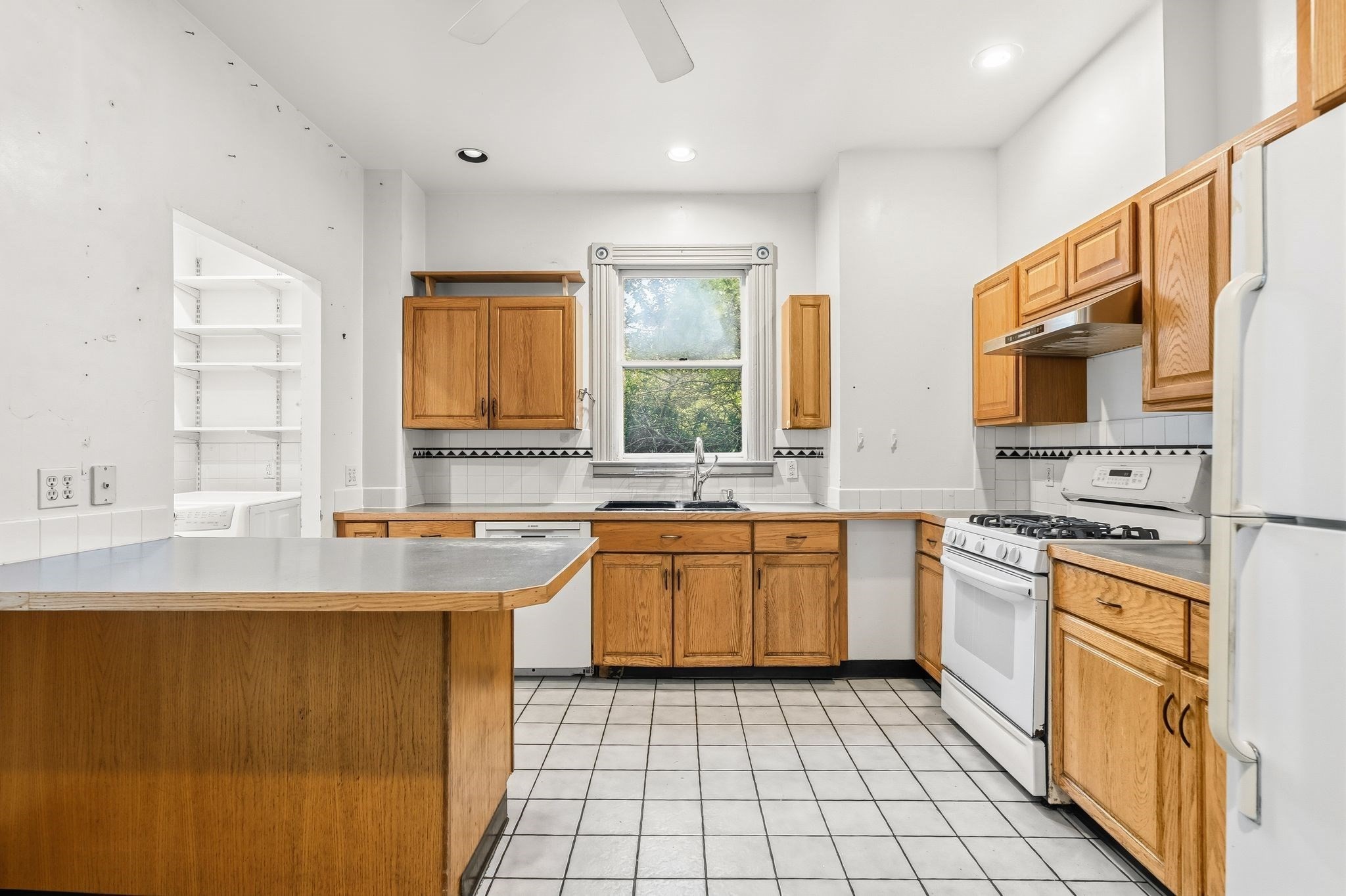30 Walnut St, Somerville, MA 02143 - Image 14