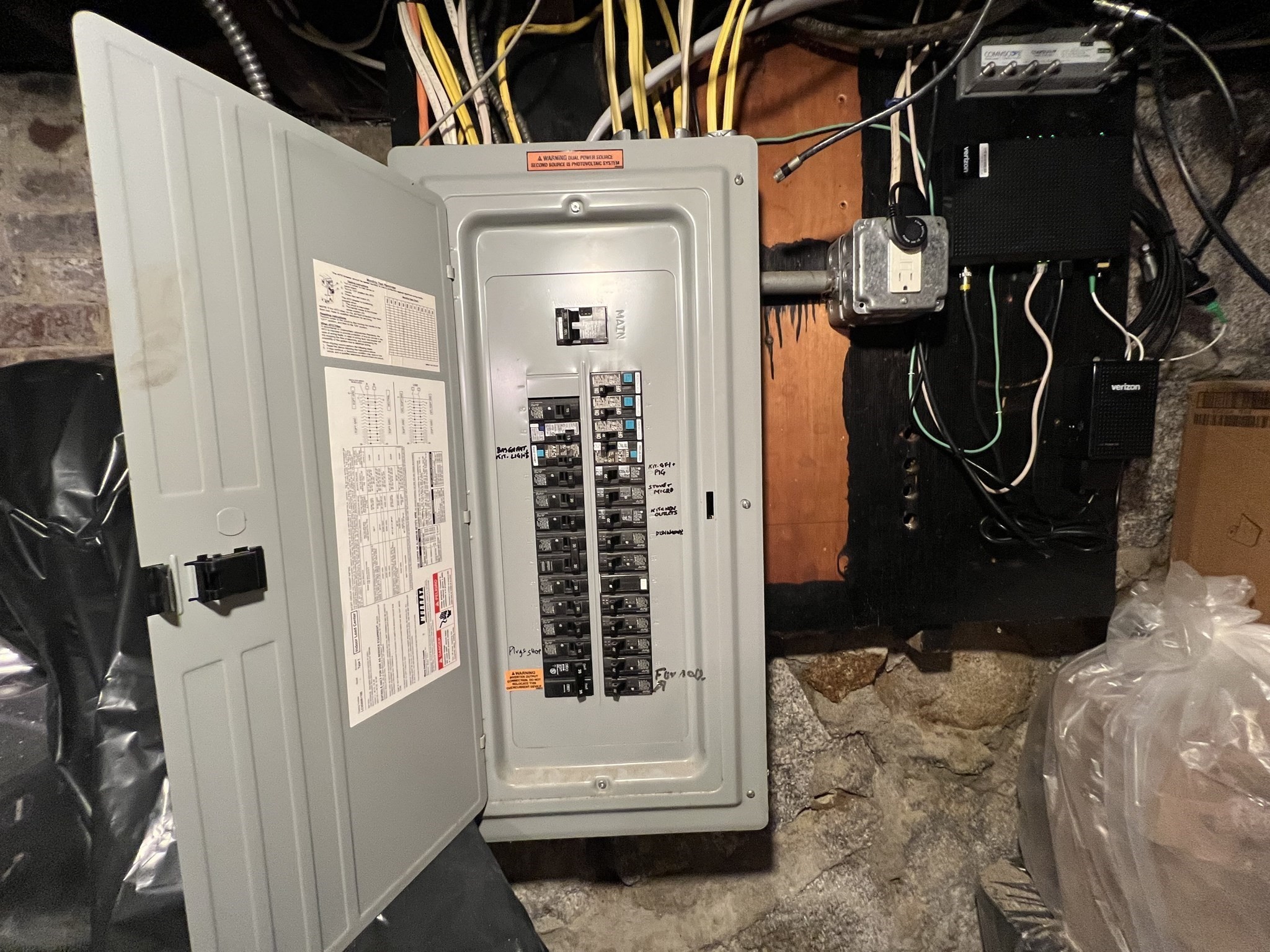 11 Oak St, Fitchburg, MA 01420 - Image 17