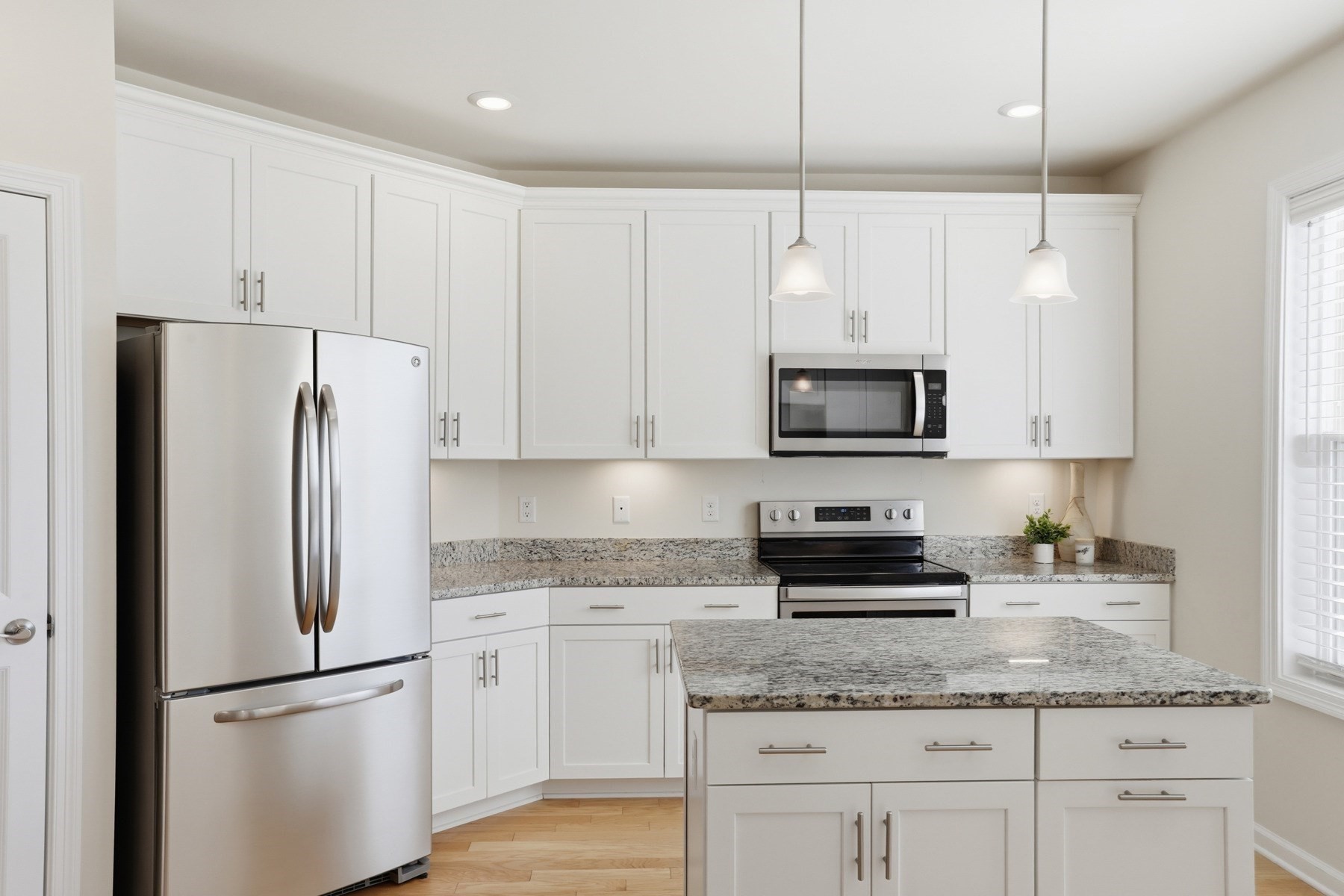 2 Francis Dr Unit 213, Andover, MA 01810 - Image 2