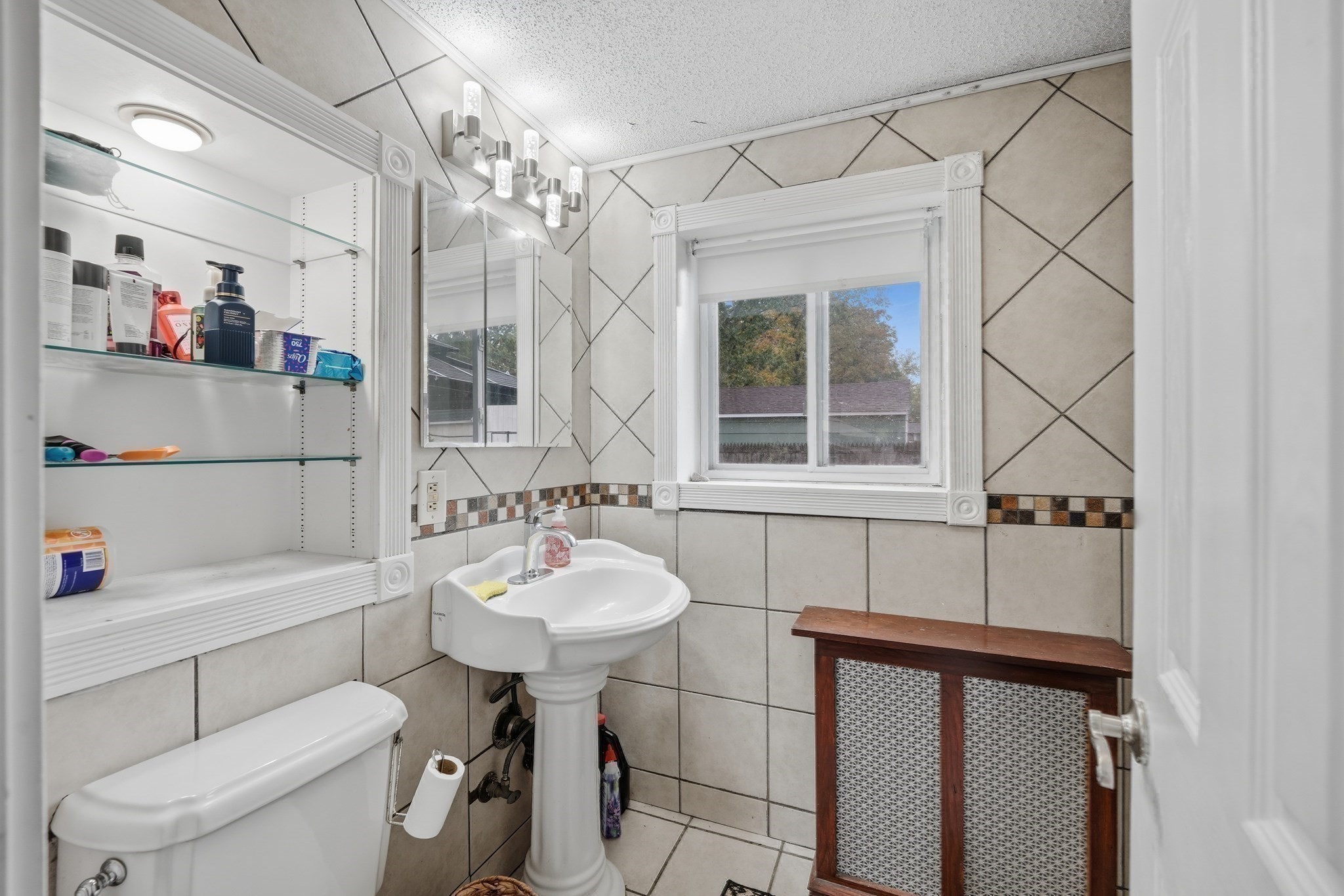 63 Peer St, Springfield, MA 01109 - Image 15