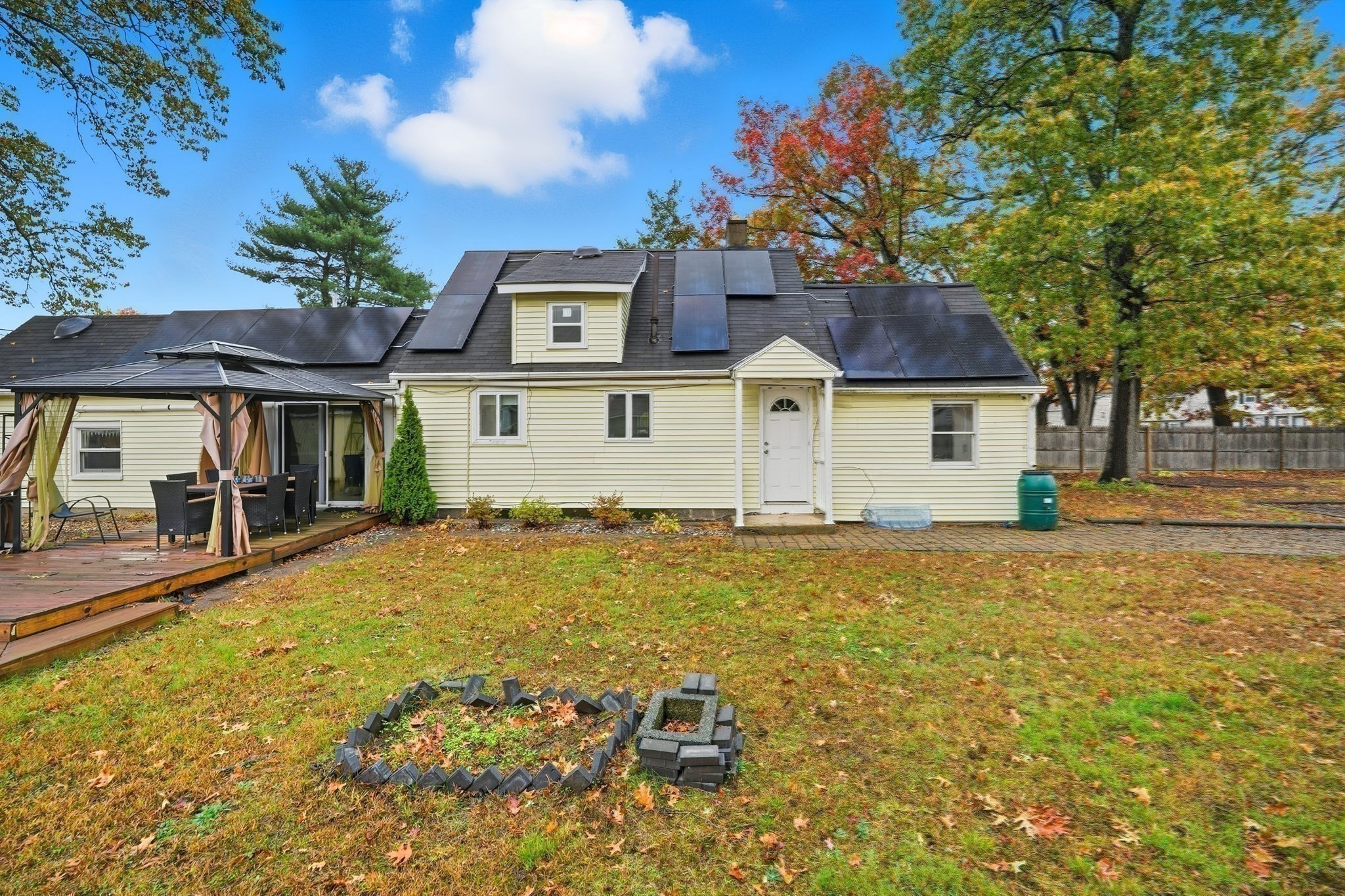 63 Peer St, Springfield, MA 01109 - Image 35