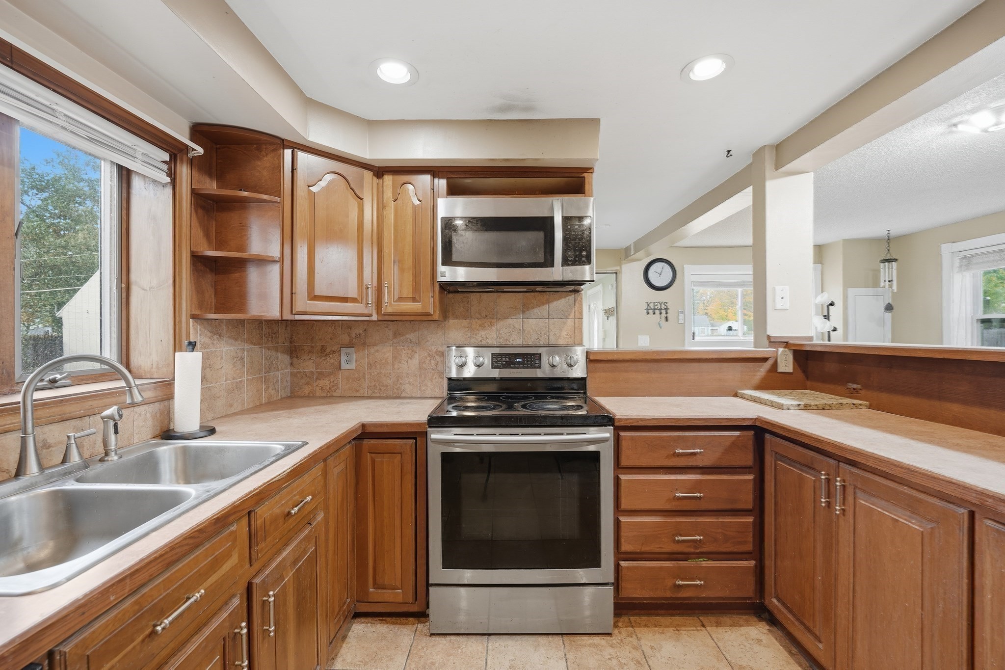 63 Peer St, Springfield, MA 01109 - Image 9