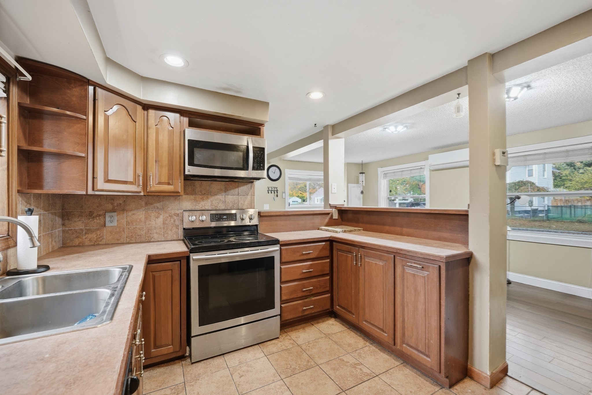 63 Peer St, Springfield, MA 01109 - Image 10