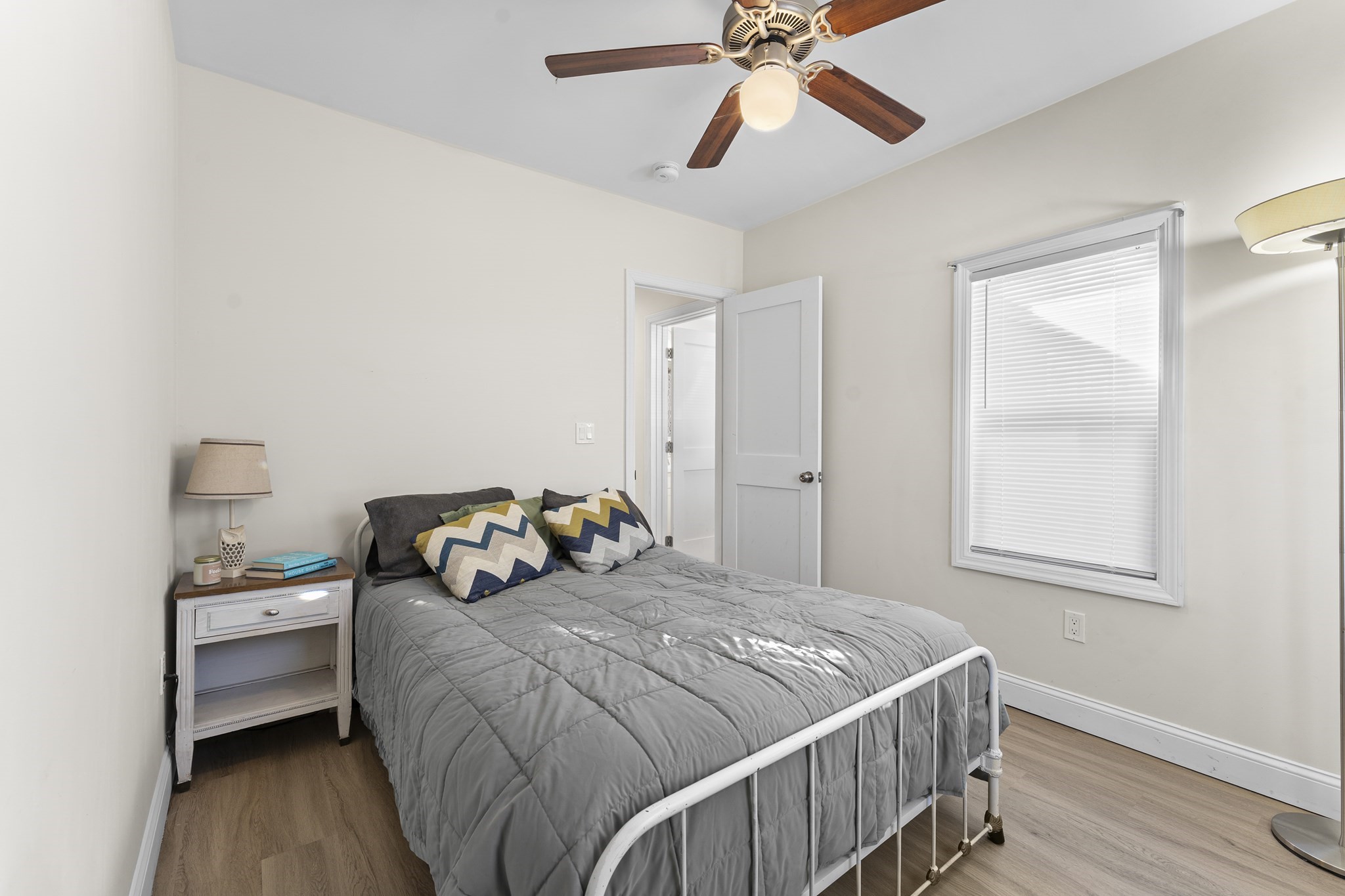 1011 Webster St, Needham, MA 02492 - Image 19