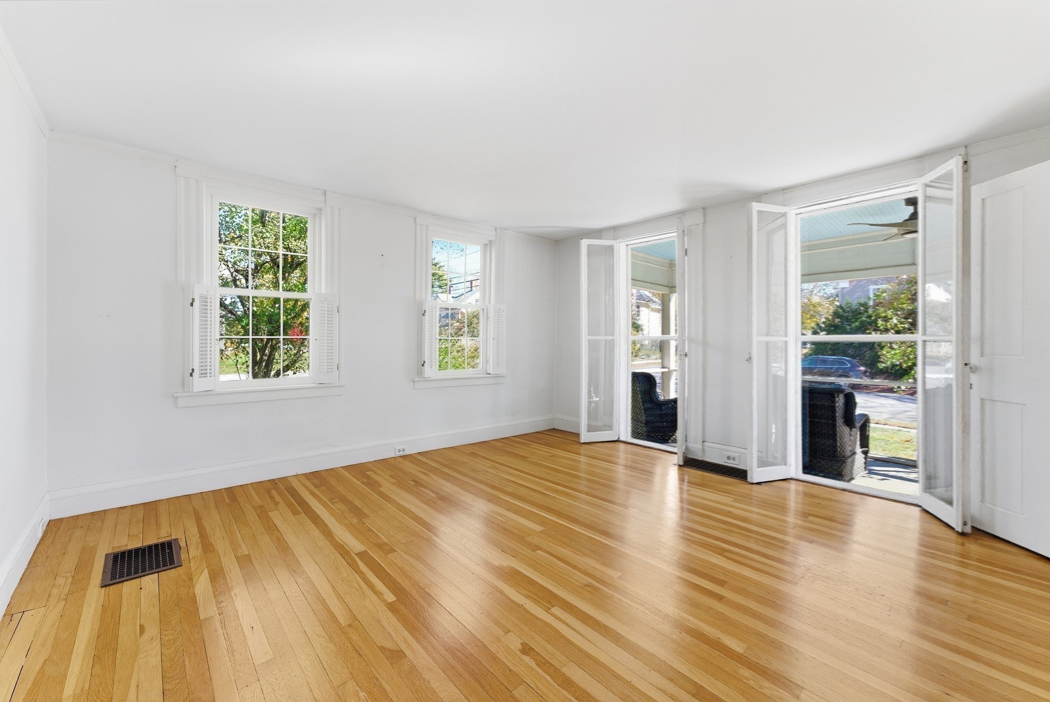 37 Central Street, West Brookfield, MA 01585 - Image 17