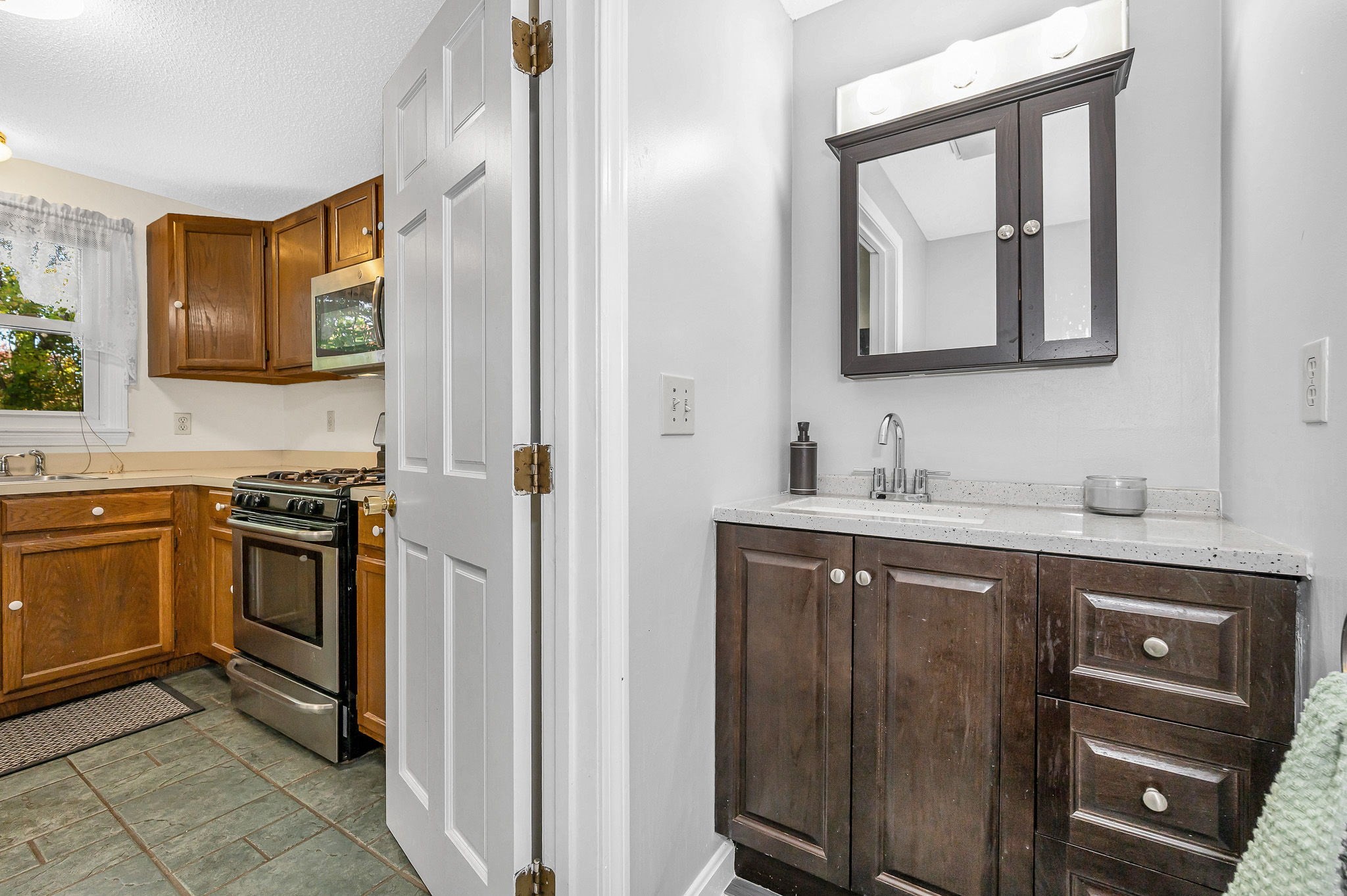 173 Merrimack Meadows Ln Unit 162, Tewksbury, MA 01876 - Image 12