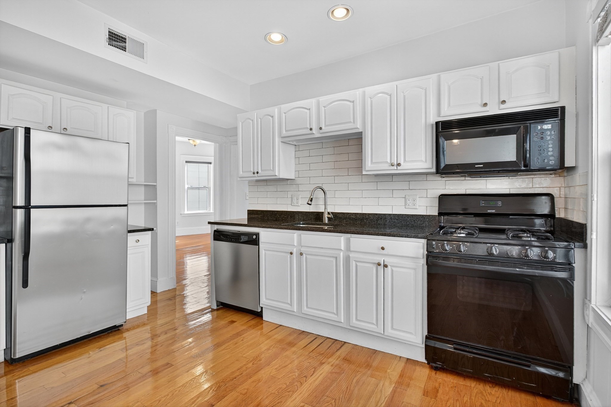104 King St. Unit 2, Dorchester, Boston, MA 02122 - Image 6