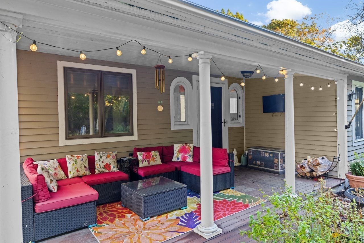 17 Old Oaken Bucket Rd, Scituate, MA 02066 - Image 2