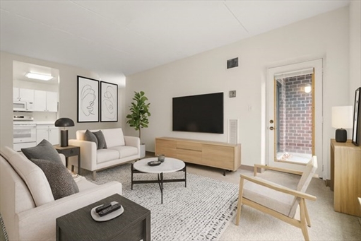 14 Heron St, Apt 207