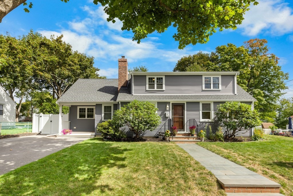 39 Lawnview Dr, Braintree, MA 02184