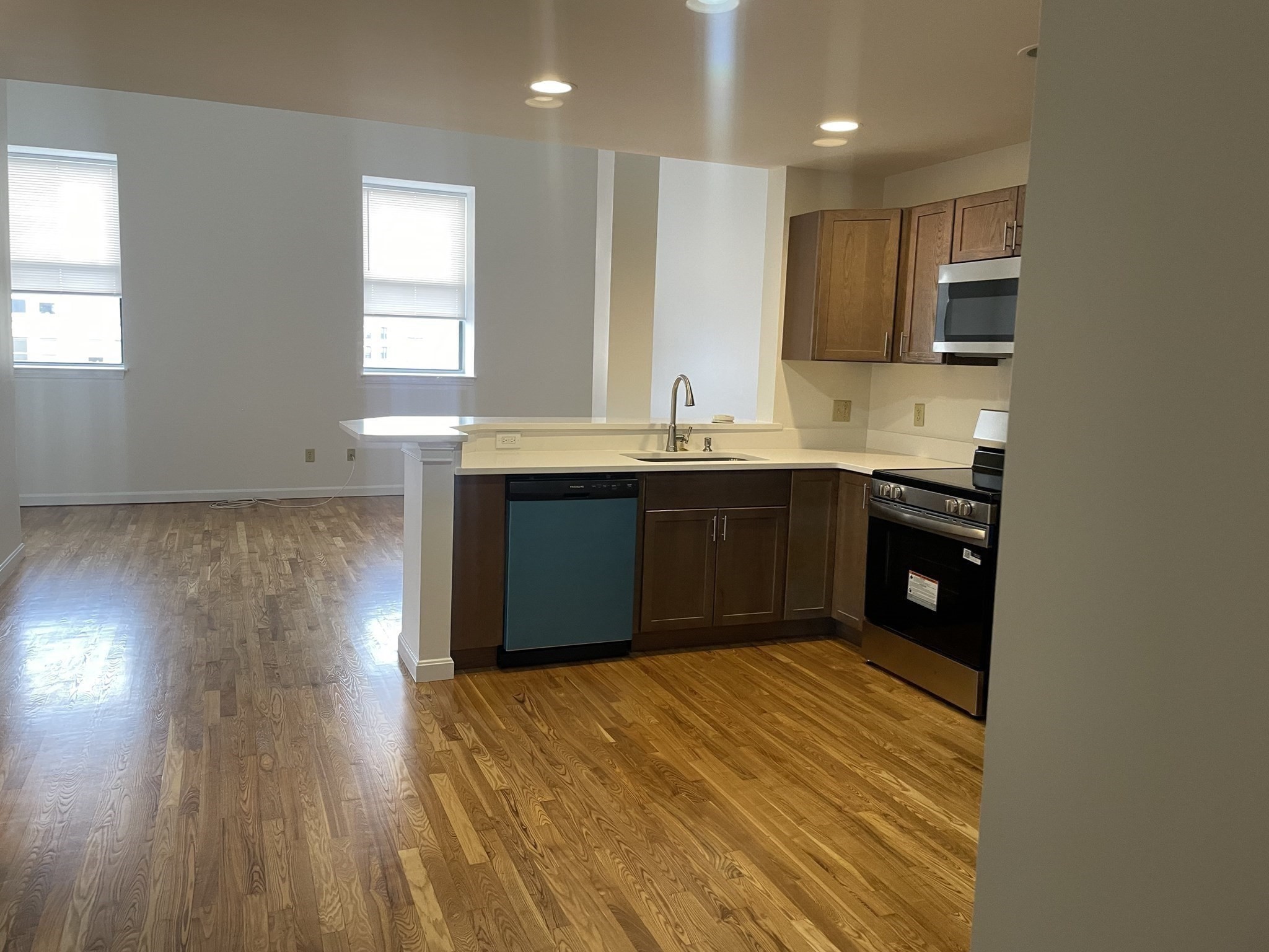 170 Oxford St Unit 503, Lynn, MA 01901 - Image 3
