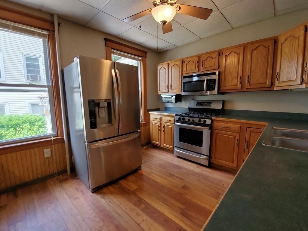 21 Hitchcock Rd, Worcester, MA 01603 - Image 2