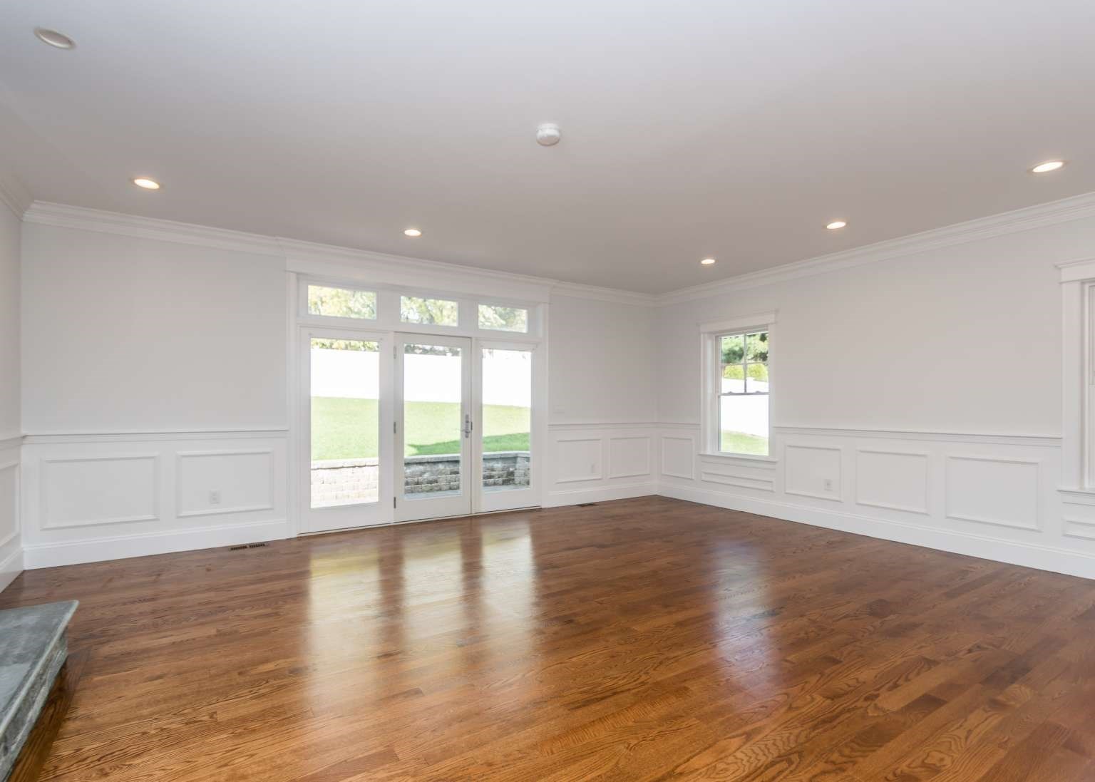 28 Goldencrest Ave, Waltham, MA 02451 - Image 12