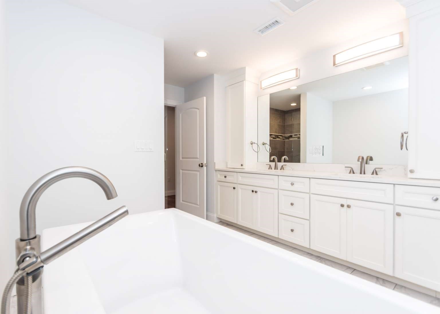 28 Goldencrest Ave, Waltham, MA 02451 - Image 30