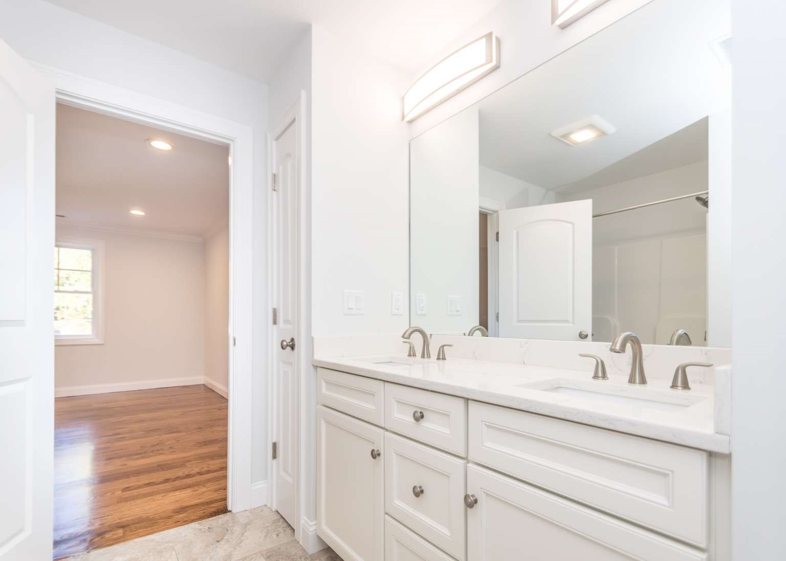 28 Goldencrest Ave, Waltham, MA 02451 - Image 31