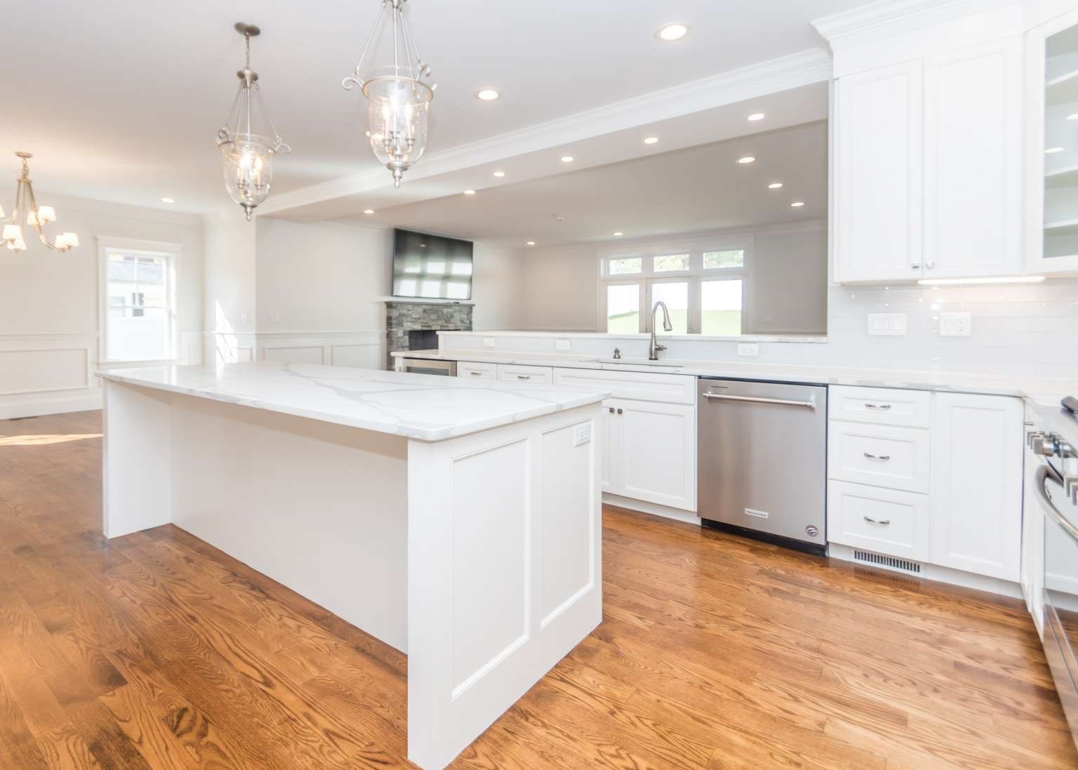 28 Goldencrest Ave, Waltham, MA 02451 - Image 5