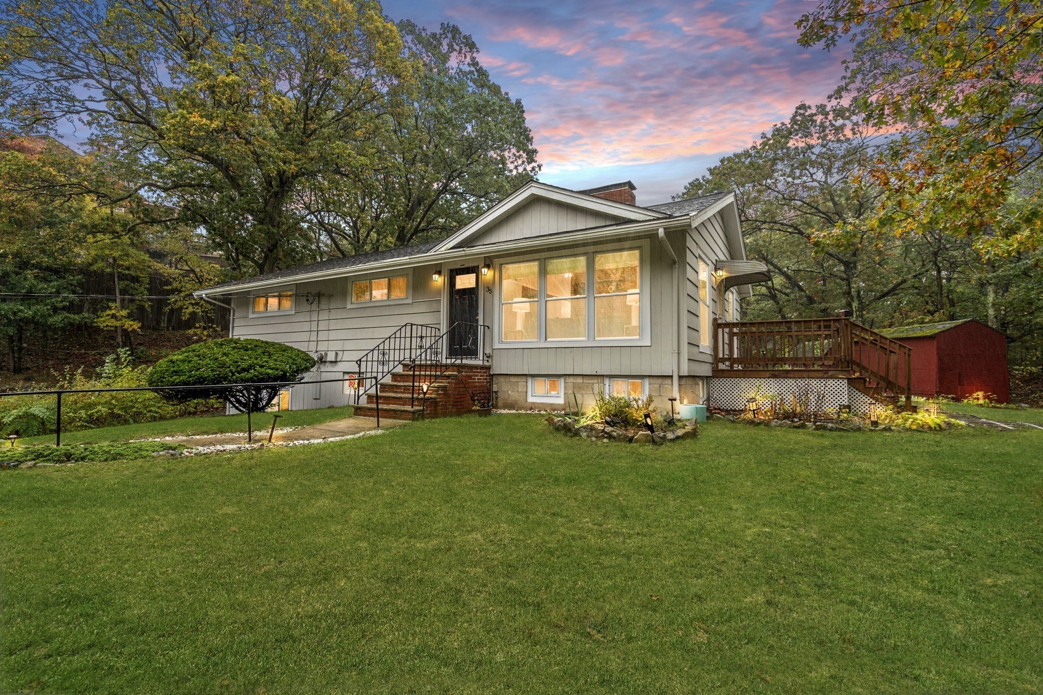 35 Beachview Ave, Malden, MA 02148