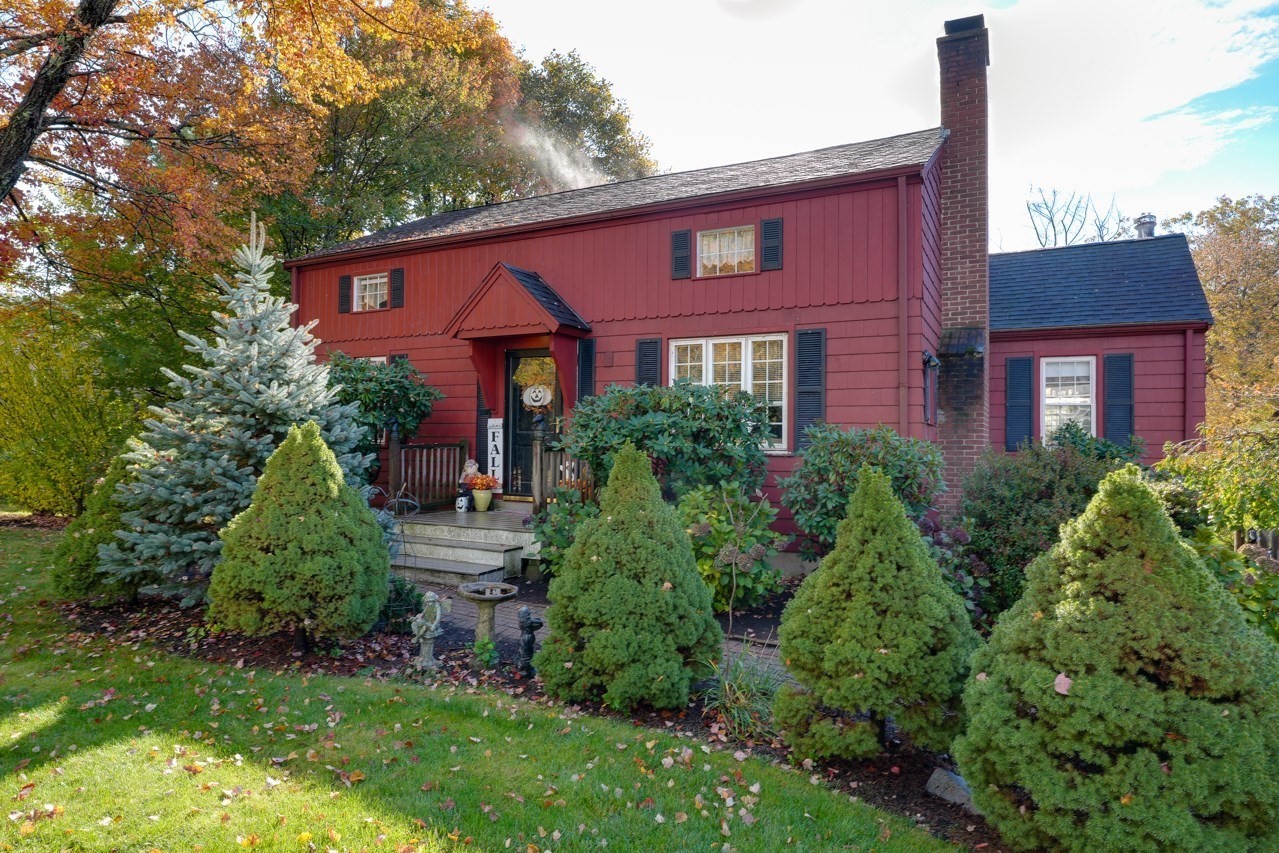 99 Kings Grant Rd, Marlborough, MA 01752