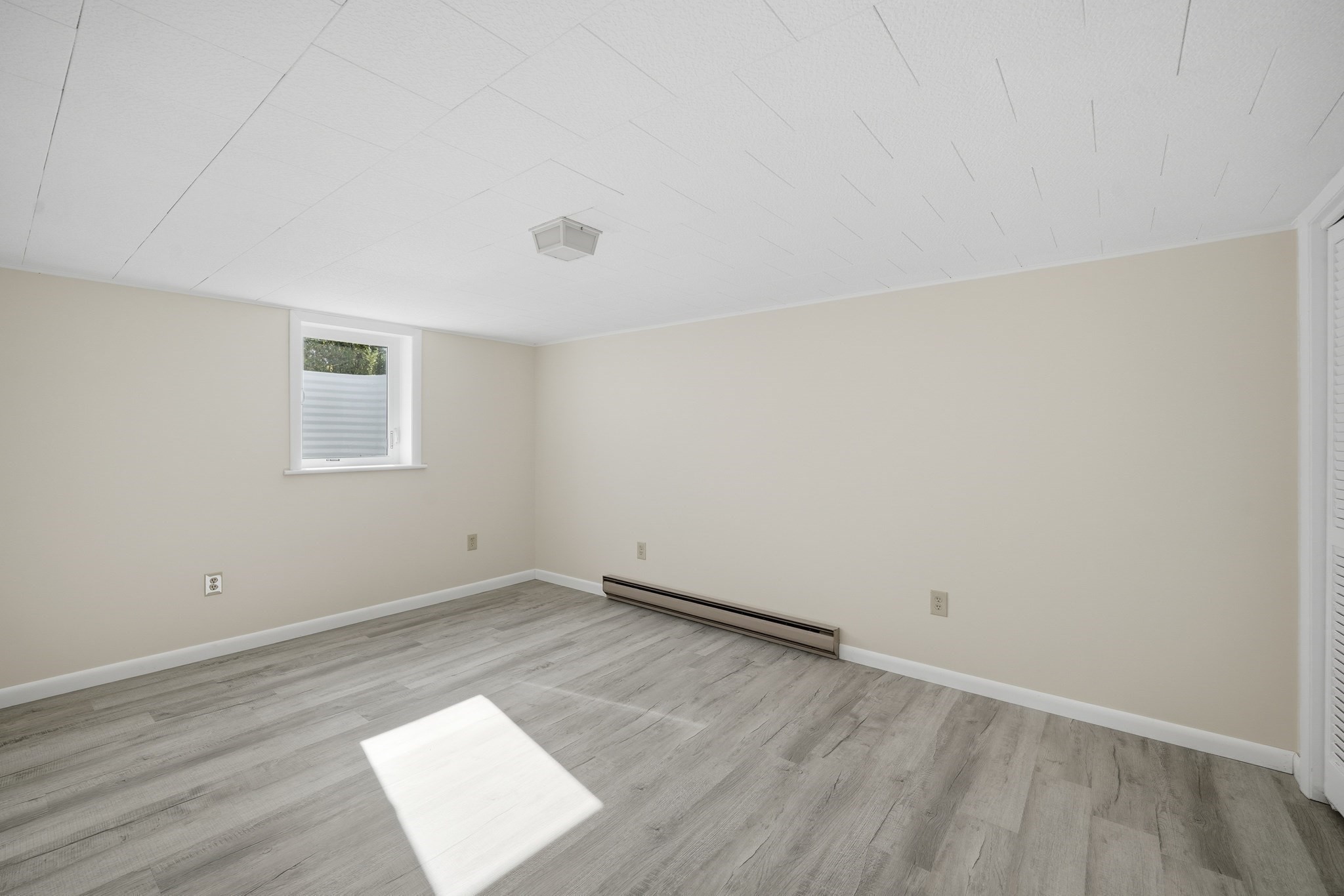 34 Hildreth Ave., South Hadley, MA 01075 - Image 15