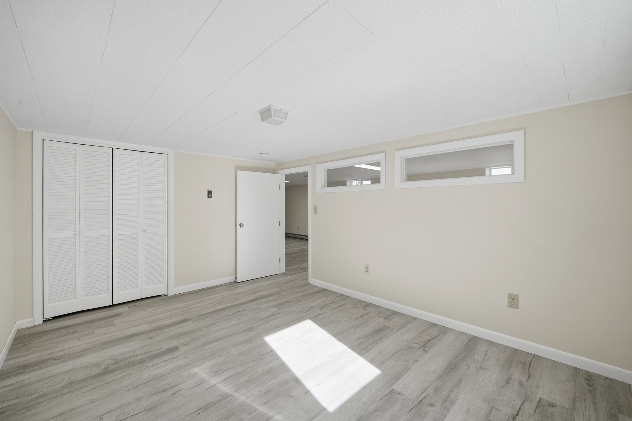 34 Hildreth Ave., South Hadley, MA 01075 - Image 28