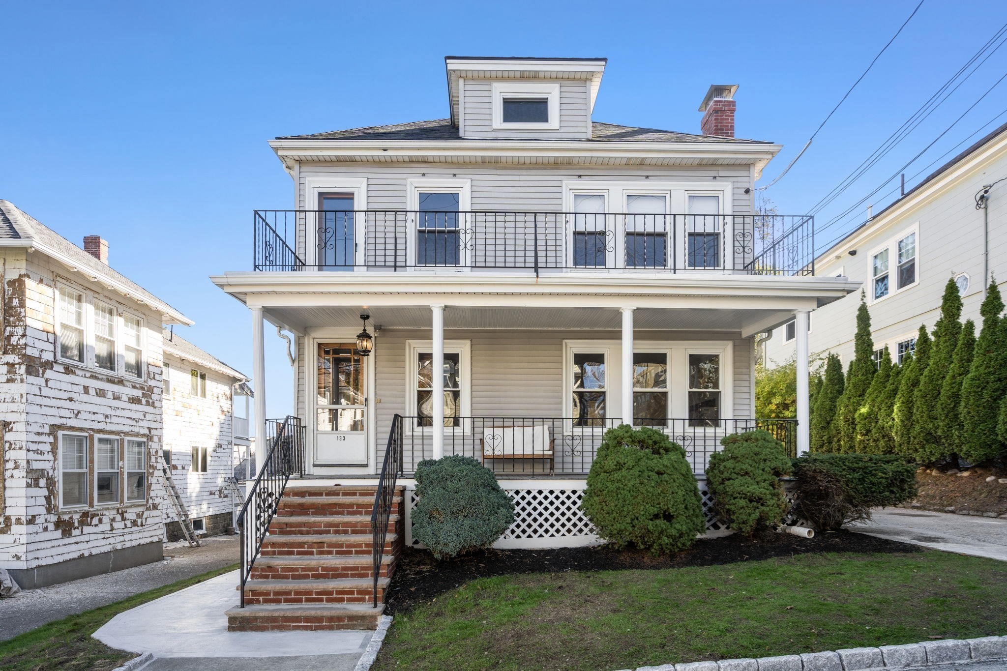 133 Hillside Unit 2, Watertown, MA 02472