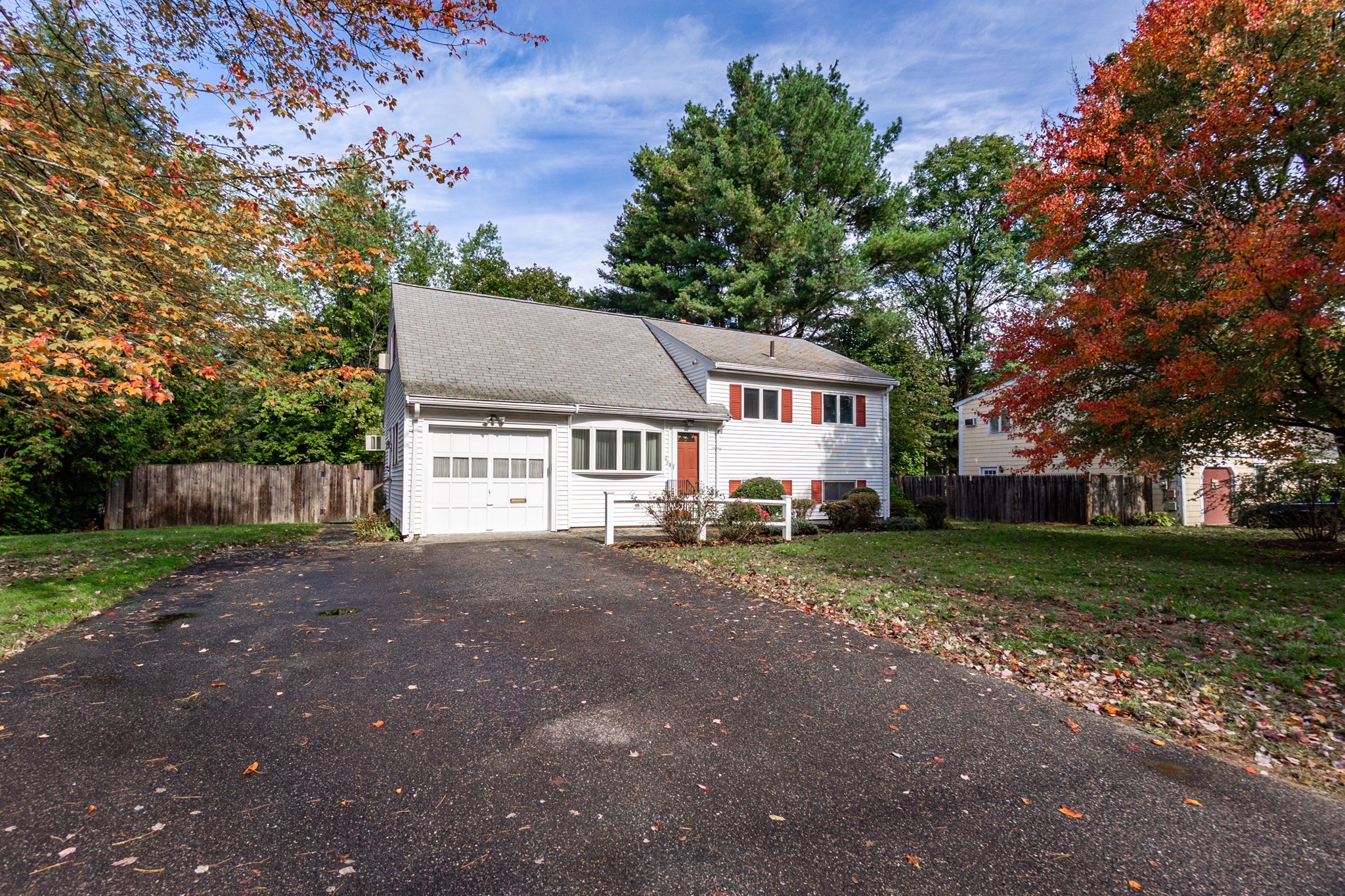 53 Davidson Rd, Framingham, MA 01701