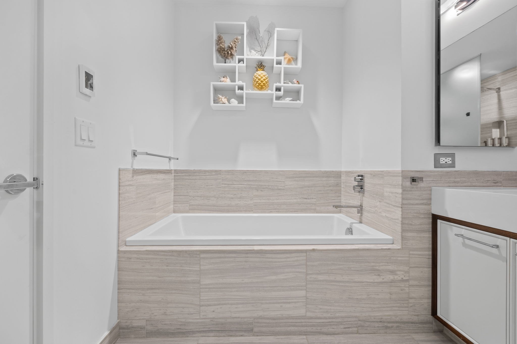 1 Dalton St Unit 2703, Back Bay, Boston, MA 02116 - Image 17