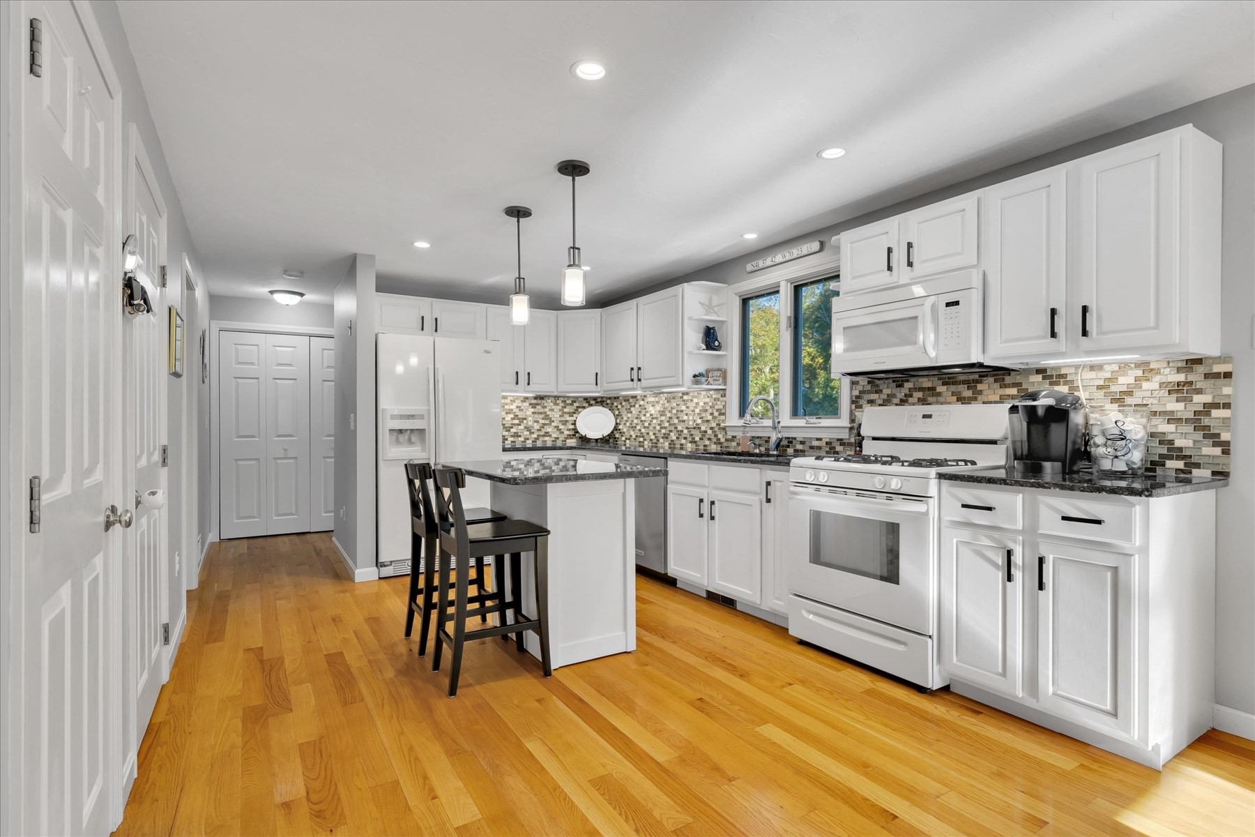 40 Waterfield Rd, Barnstable, MA 02655 - Image 4