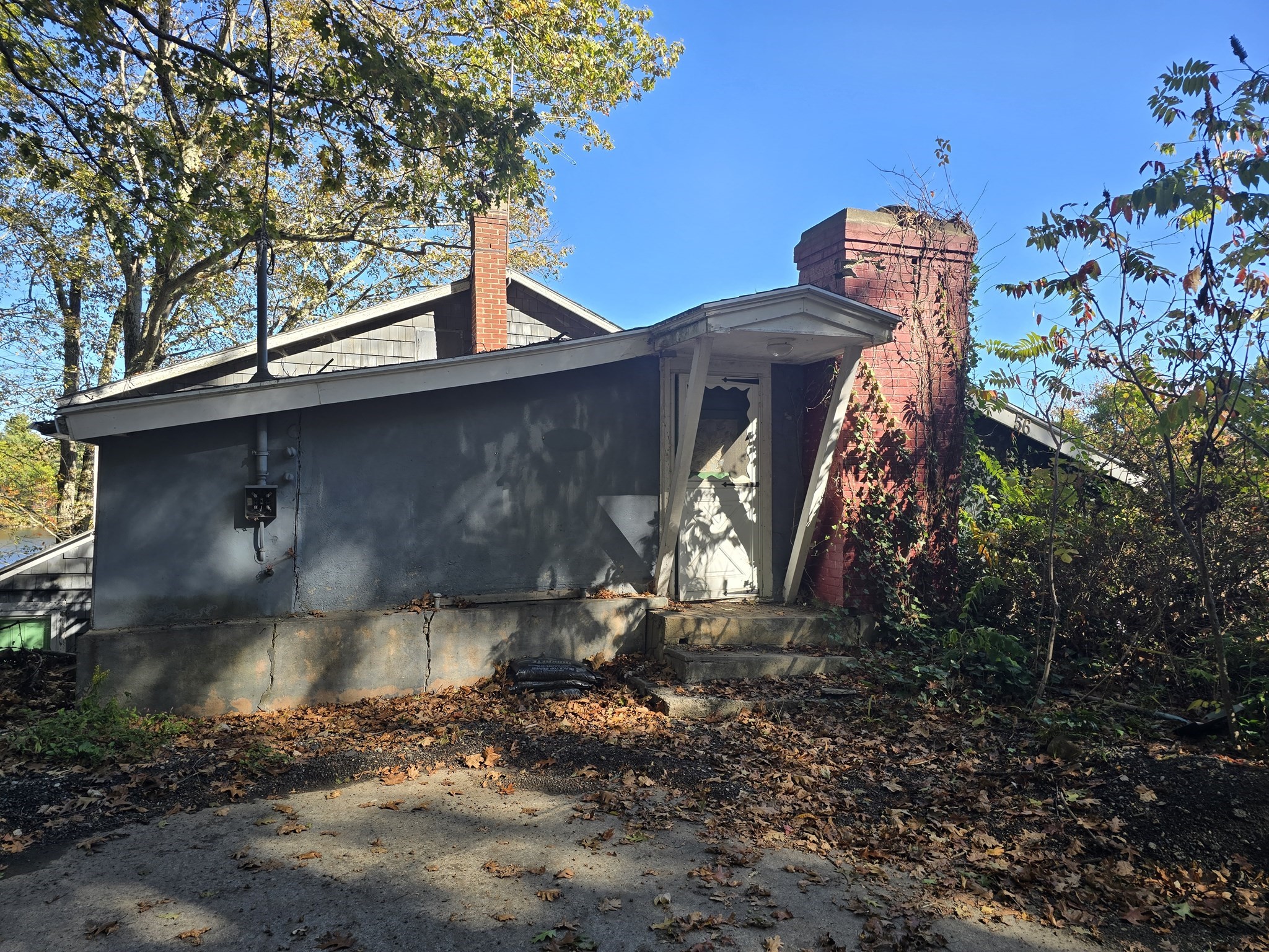 56 Lake Sargent Dr, Leicester, MA 01524 - Image 3