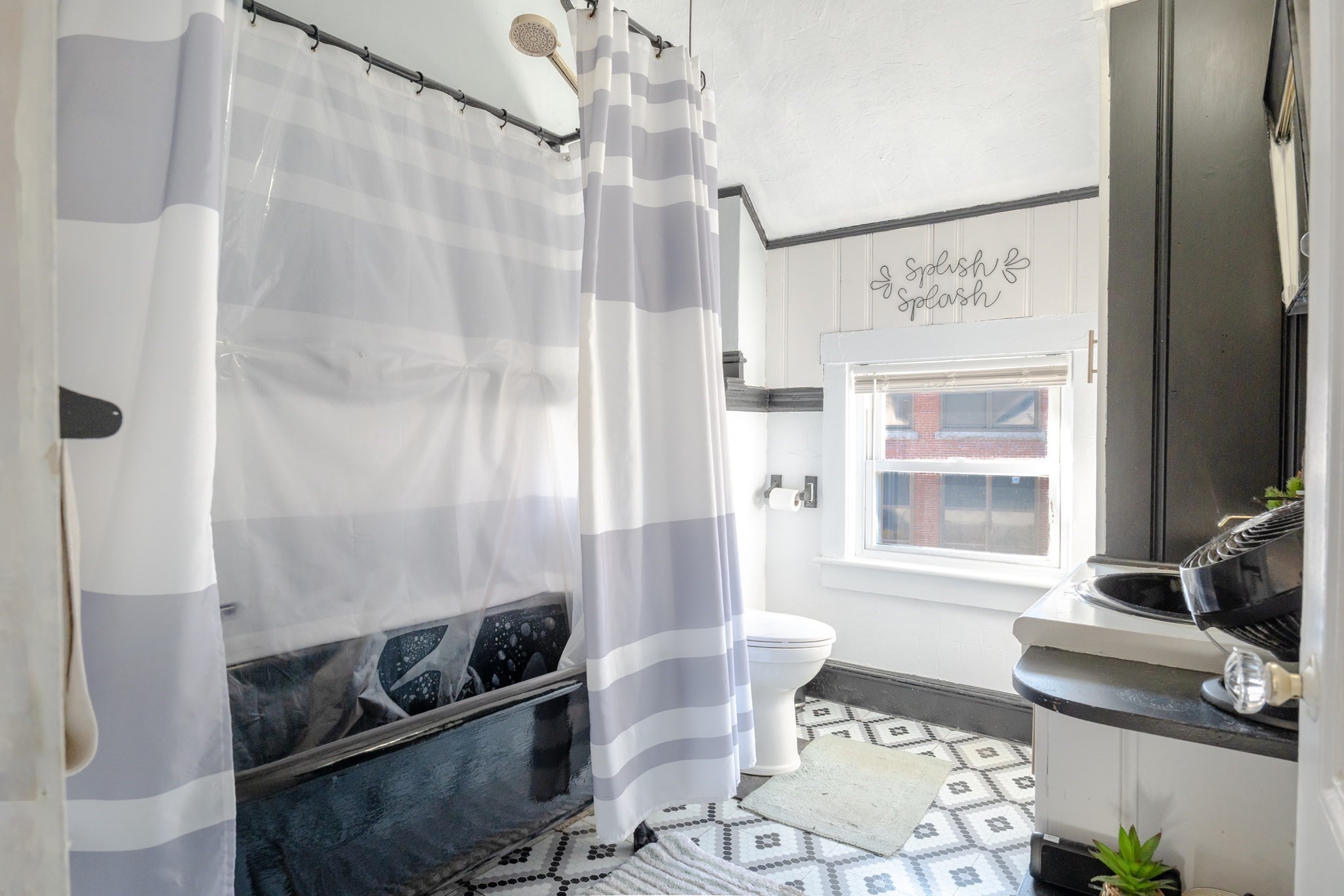 8 Gladding Pl, Fall River, MA 02721 - Image 13