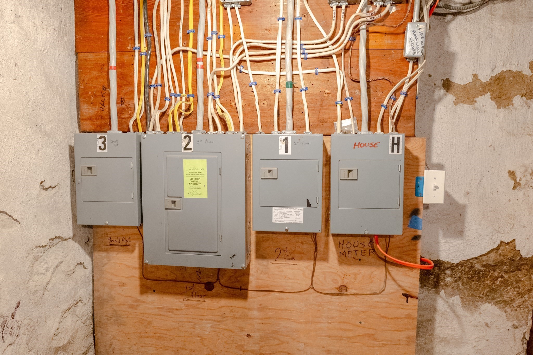 8 Gladding Pl, Fall River, MA 02721 - Image 30