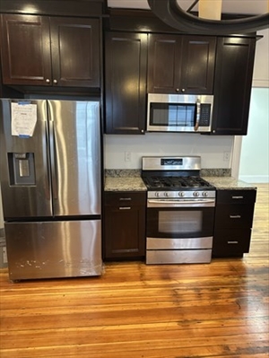 10 Dalrymple St, Apt 2