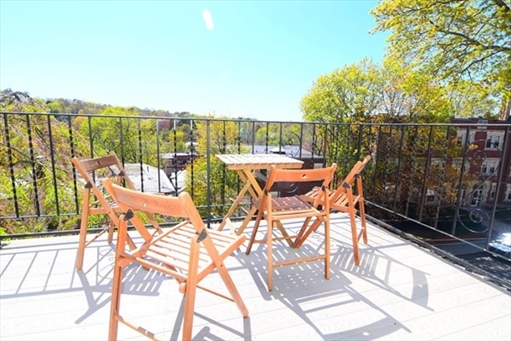 303 Tappan St, Apt 3