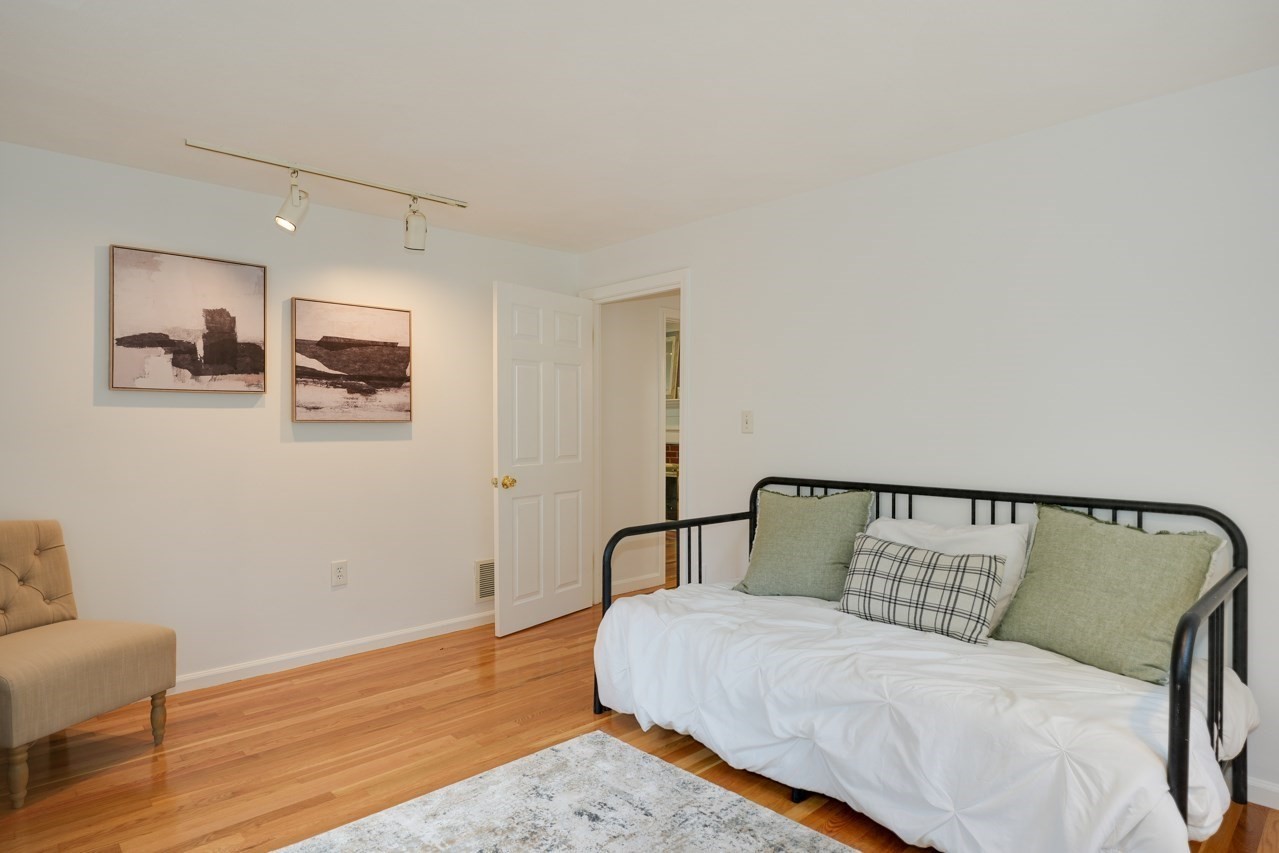 94 Rice Street, Wellesley, MA 02482 - Image 31