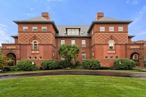 72 Lincoln St, Apt 12