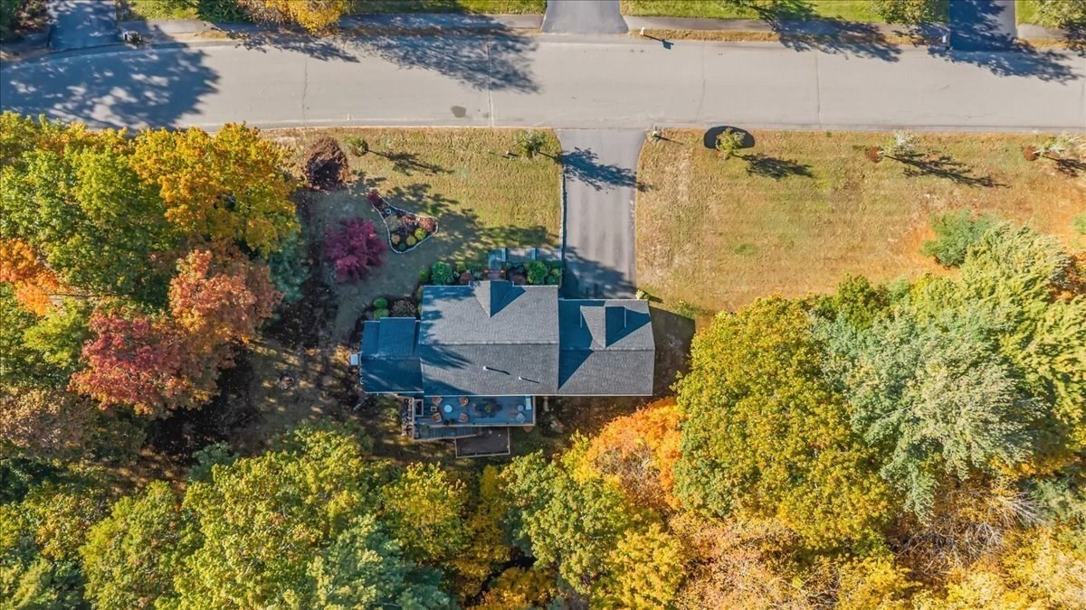 20 Edward Dr, Pembroke, MA 02359