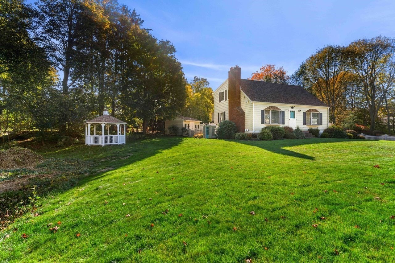 17 Orchard Street, Beverly, MA 01915 - Image 2