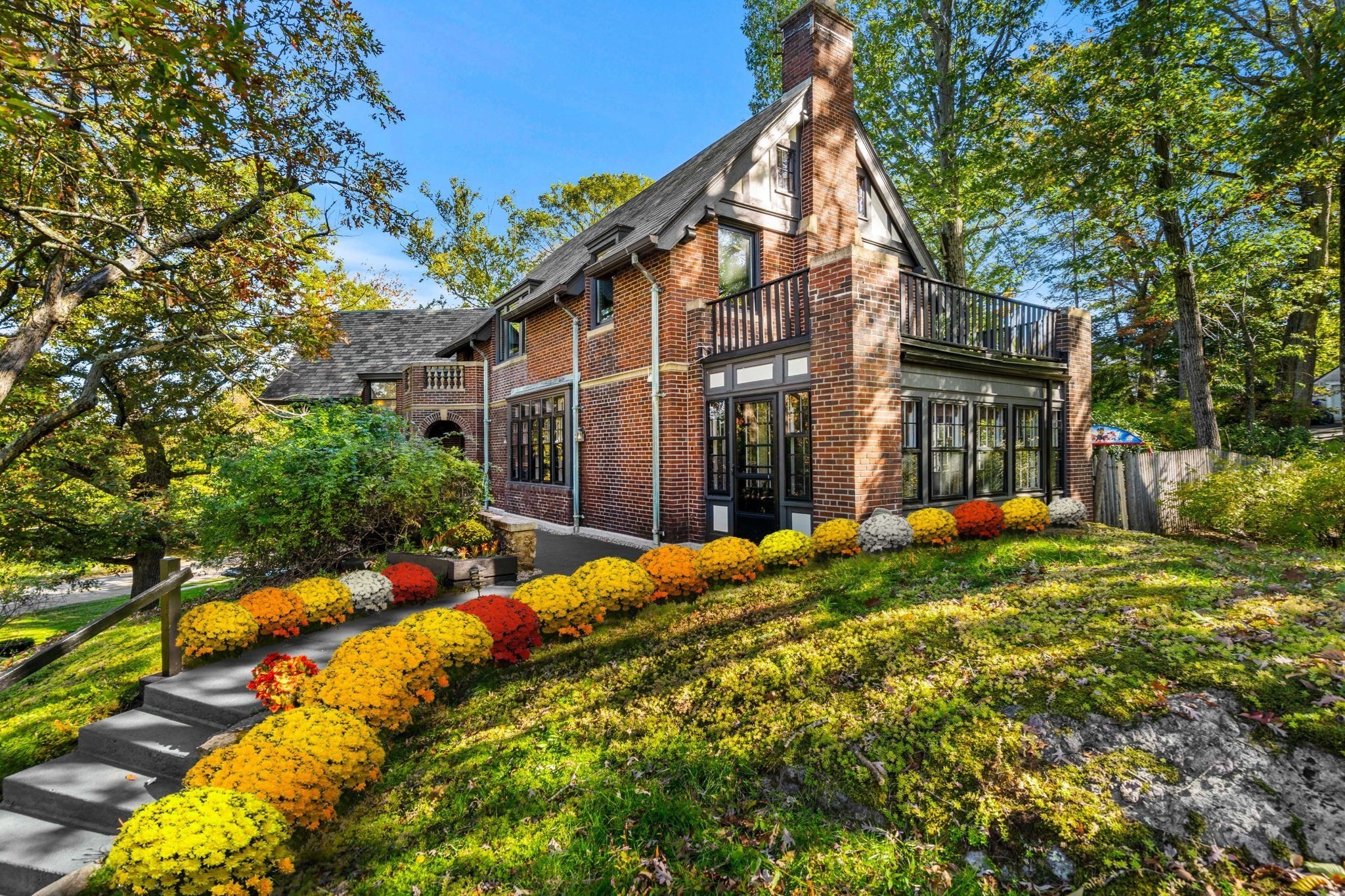 1125 W Roxbury Pkwy, Brookline, MA 02467 - Image 3