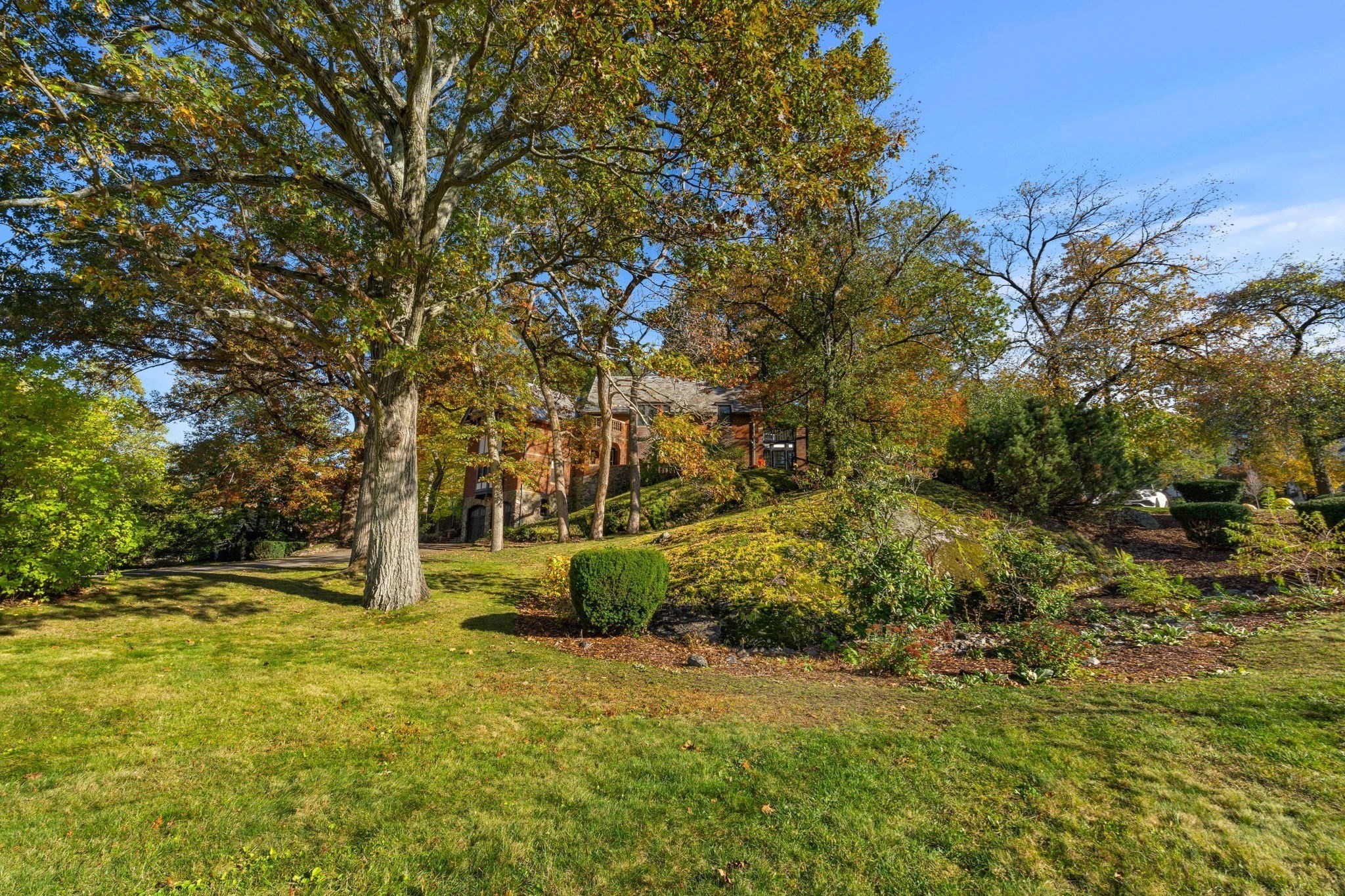 1125 W Roxbury Pkwy, Brookline, MA 02467 - Image 7