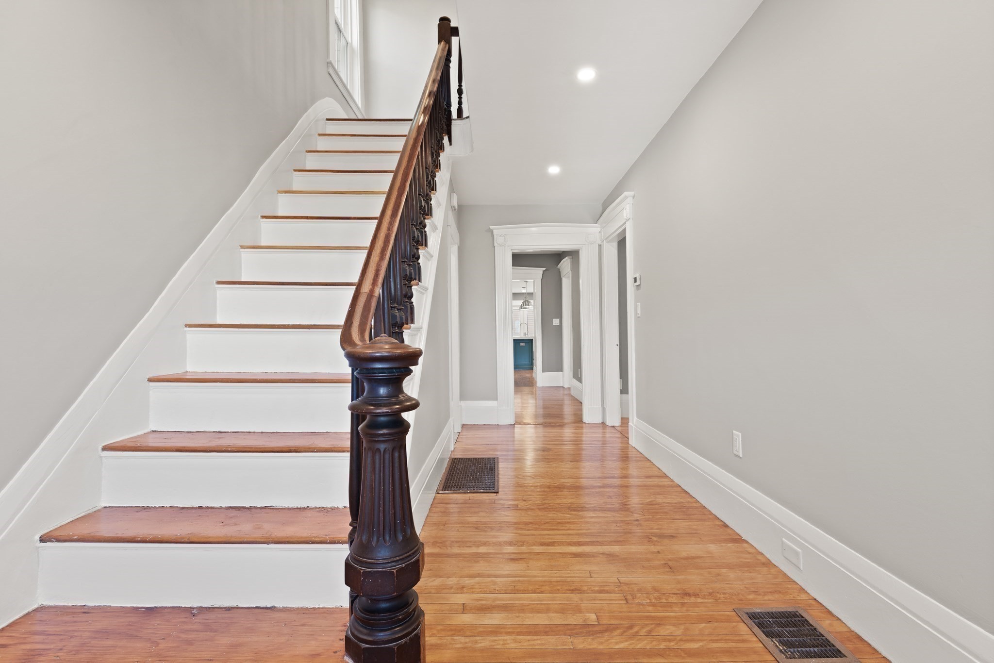 70 School St, Waltham, MA 02452 - Image 4