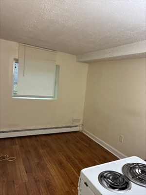 51 South Huntington, Apt B3