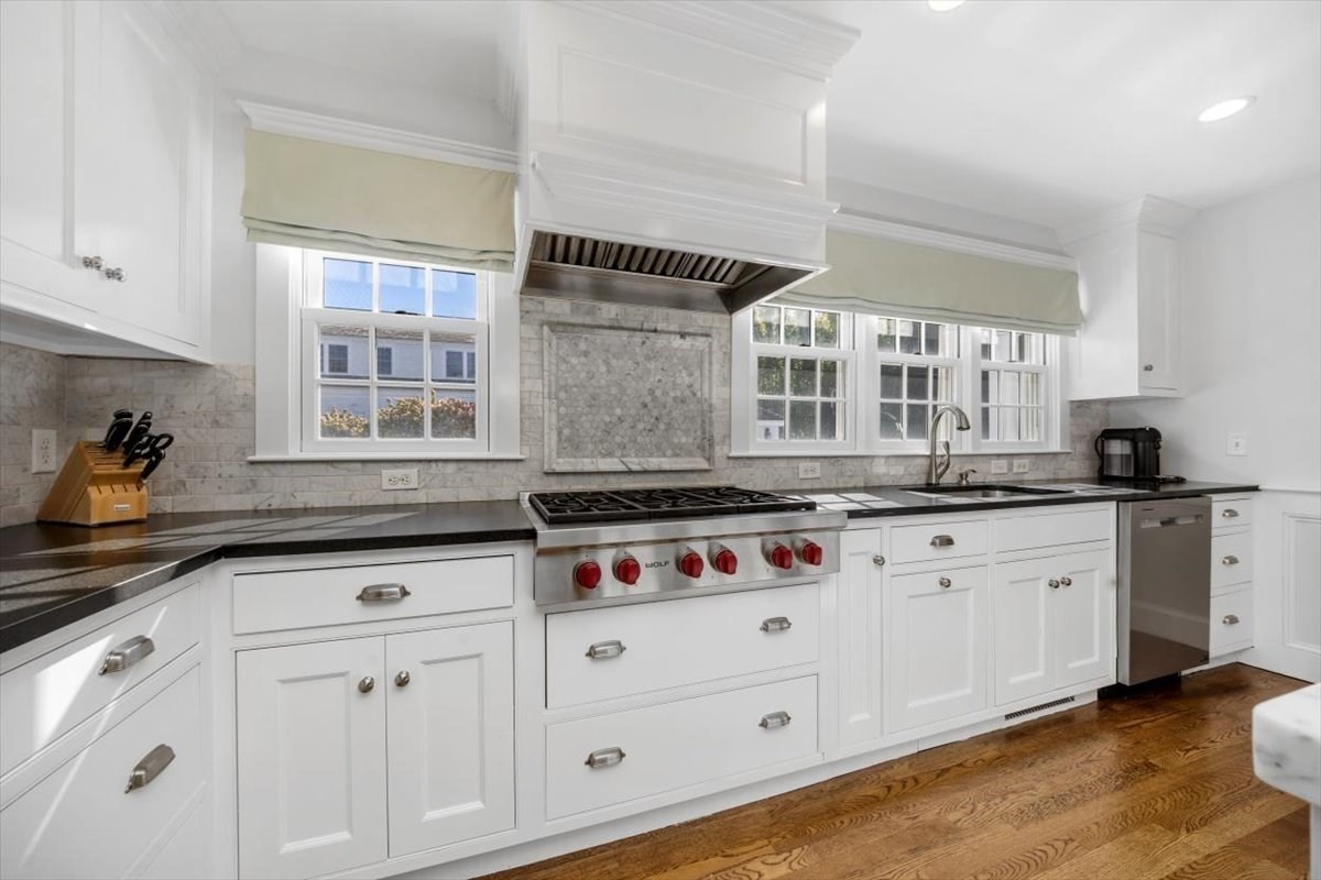 25 Irving Street, Hingham, MA 02043 - Image 4