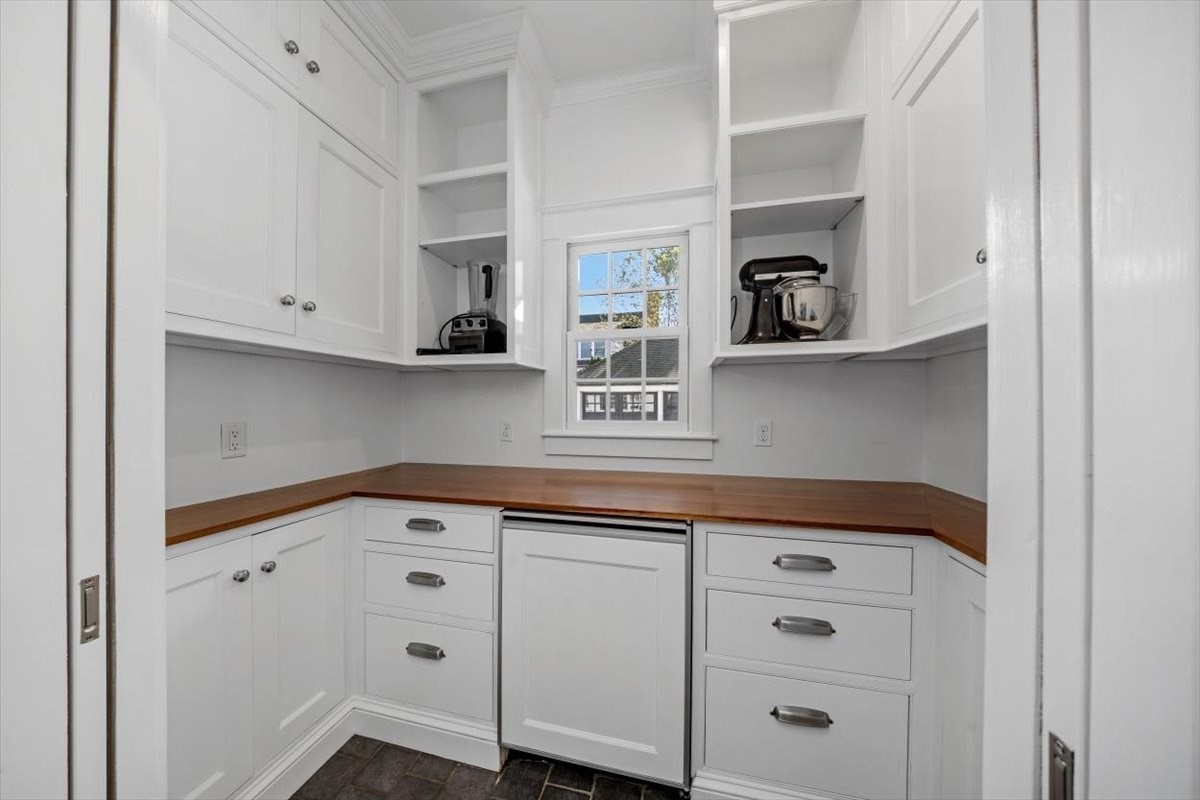 25 Irving Street, Hingham, MA 02043 - Image 8