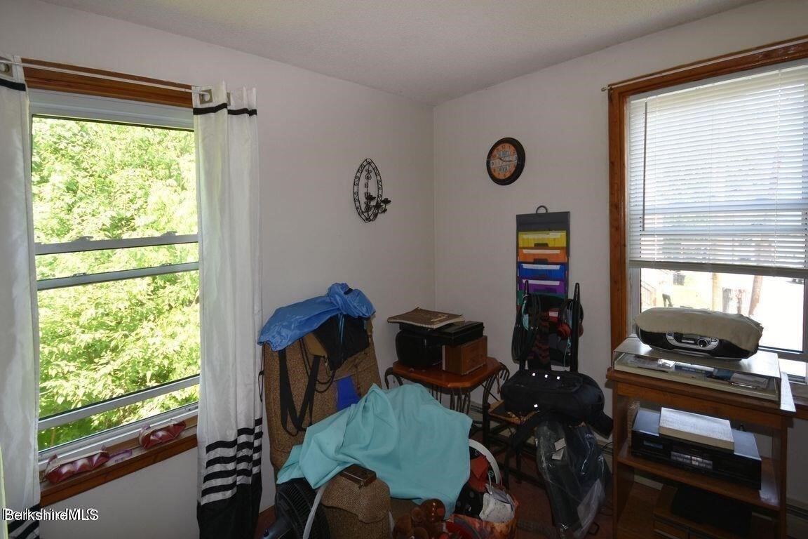 39 Circular Ave, Pittsfield, MA 01201 - Image 13